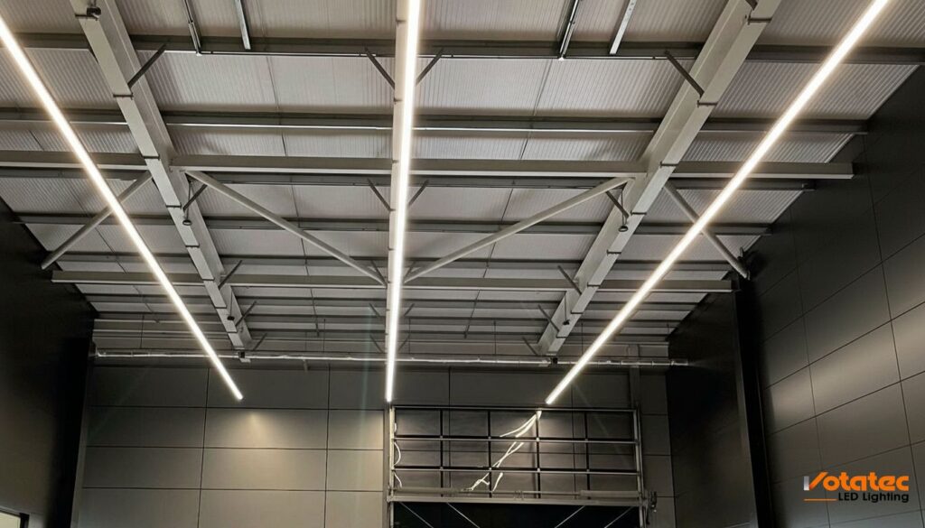 Linear Lights for Warehouses